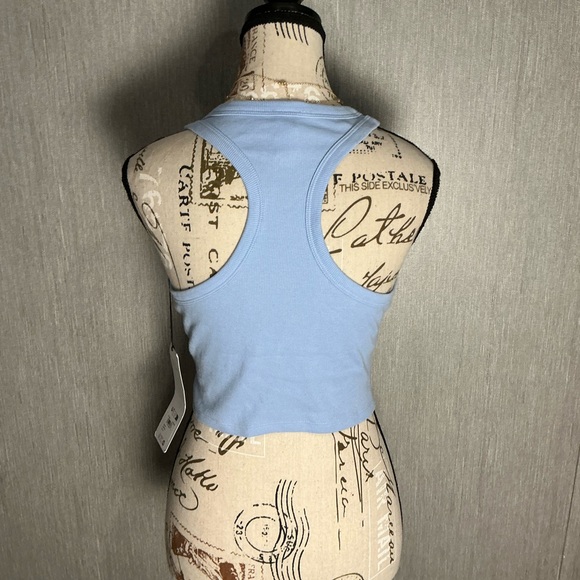 ALO Yoga Light Blue Tank Top Size Medium - Picture 4 of 11